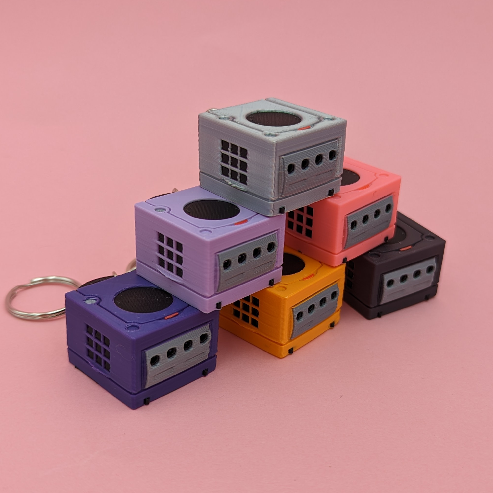 Cube Game Console Keychain Porzellan Props